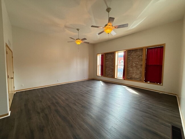 Building Photo - Spacious Newly Remodeled 2-Bedroom Upper Apartment in the Village of Grass Lake