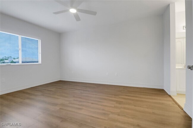 Building Photo - 7842 Regal Heron Cir