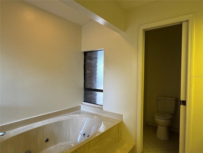Building Photo - 3818 Hanover Hill Dr