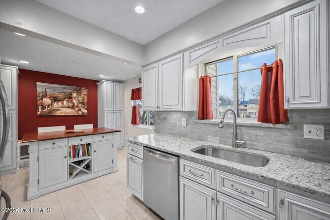 Building Photo - 316 Middlewood Rd