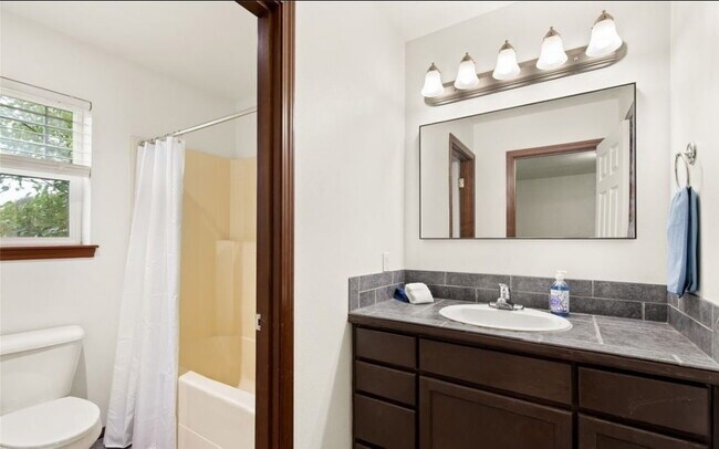 Building Photo - 9823 31st Ave SE