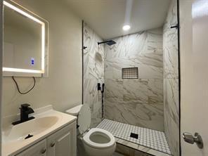 Building Photo - 3134 Rainbow Dr