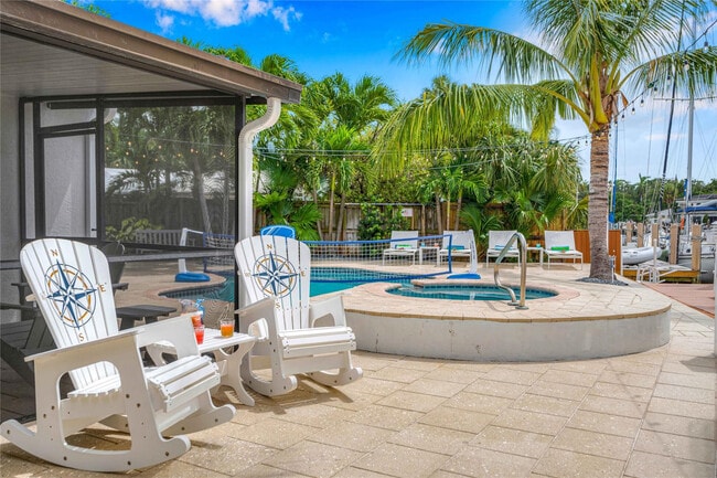 Building Photo - 1329 SW 12th Ct