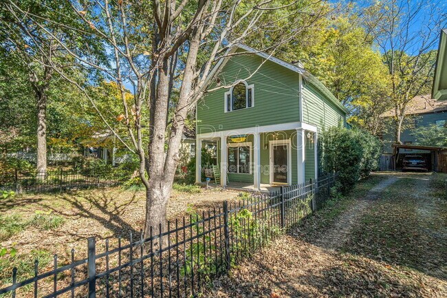 Building Photo - 388 Oakland Ave SE