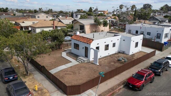 Building Photo - 2901 Webster Ave