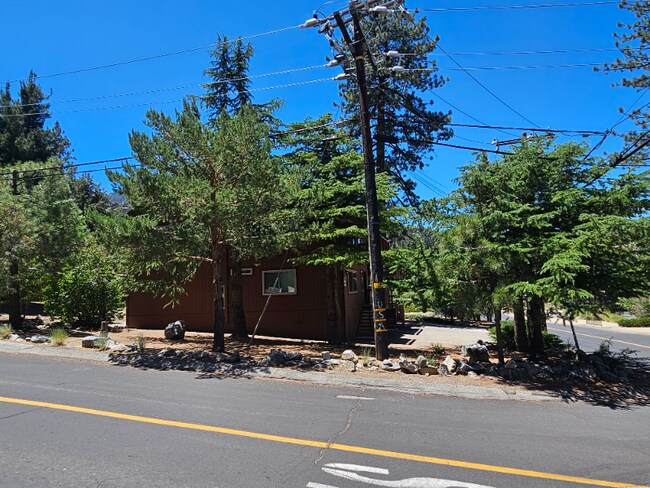 Building Photo - 2321 Birchwood Way