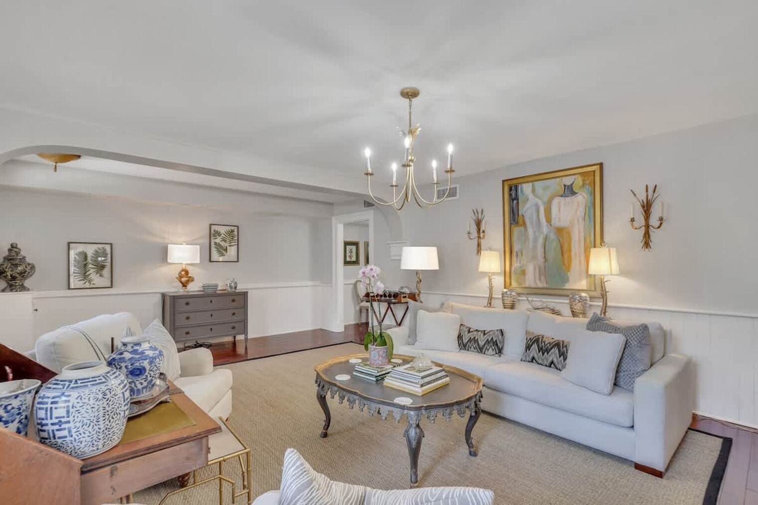 Building Photo - 9 W Gordon St