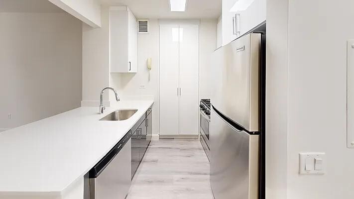 Building Photo - 126 Pearl St