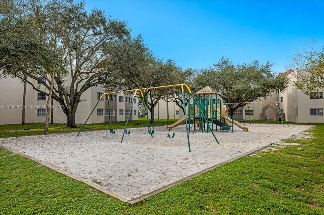 Building Photo - 6135 NW 186th St