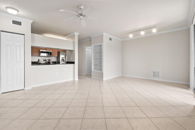 Building Photo - 6556 Emerald Dunes Dr