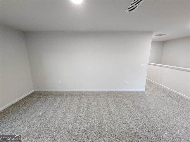 Building Photo - 235 Vly Oak Dr