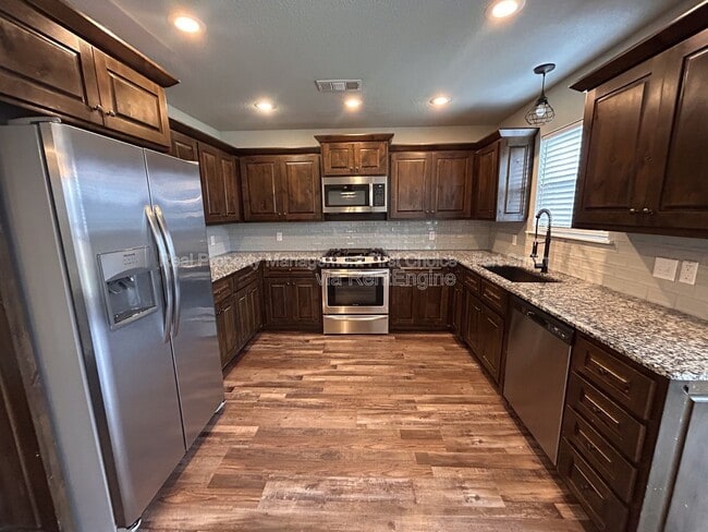 Building Photo - 446 N Albert Pike Ave