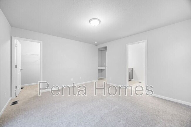 Building Photo - 809 Waterthrush Ln