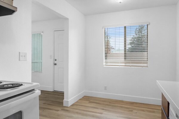 Building Photo - 3112 Denver Ave