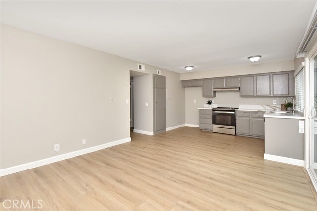 Building Photo - 4247 Larwin Ave