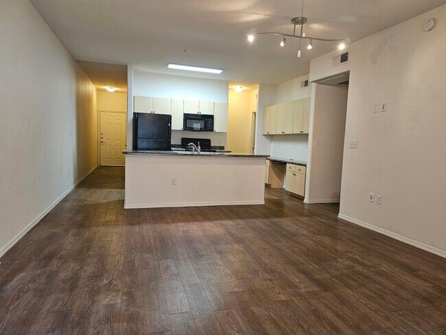 Building Photo - 18416 N Cave Creek Rd