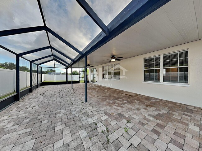 Building Photo - 10618 Bamboo Rod Cir