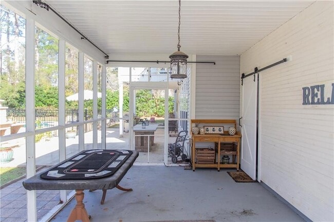 Building Photo - 118 Fox Run Dr