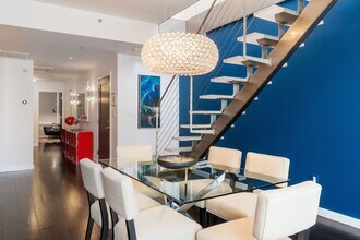 Building Photo - 136 Arlington St