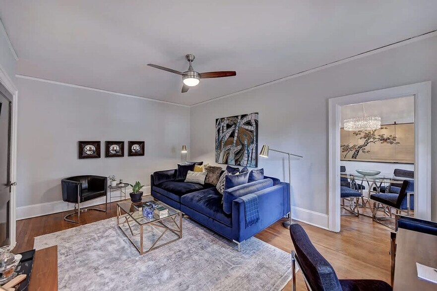 Building Photo - 518 Lamar Ave