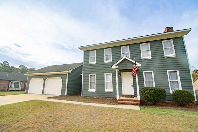 Building Photo - Available Soon! 3 Bedroom 2.5 Bathroom with Large Backyard and 2 Car Garage!