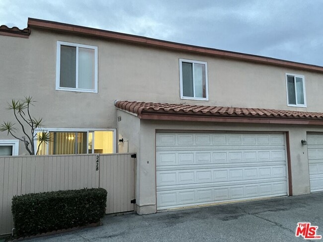 Building Photo - 3428 Del Amo Blvd