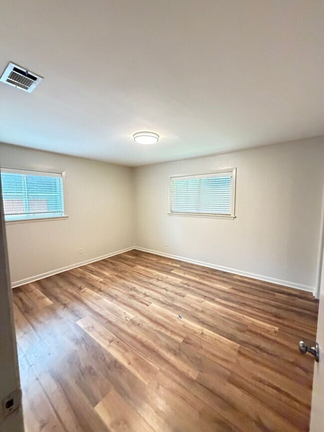 Building Photo - 115 Choctaw Rd