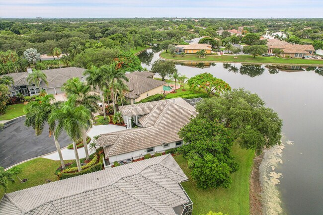 Building Photo - 6419 NW 99th Dr