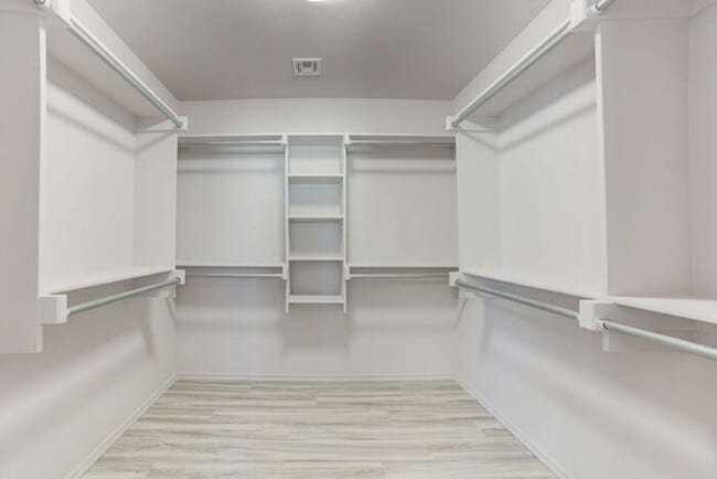 Building Photo - 4/2.5/2 New Construction Available Now!