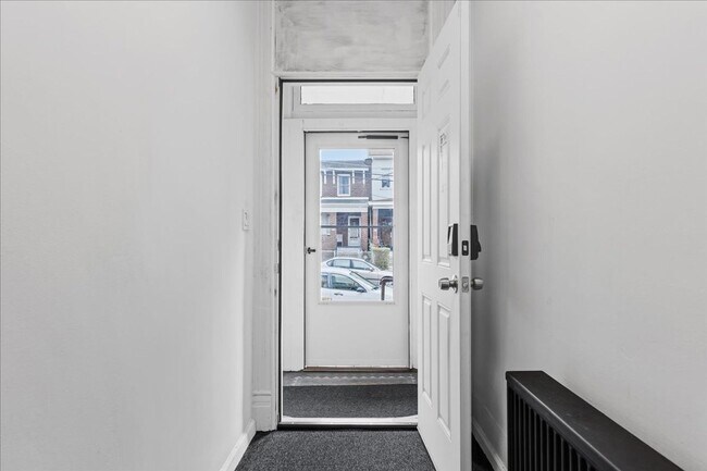 Building Photo - 515 Cato St
