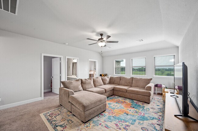 Building Photo - 1074 Waverly Dr