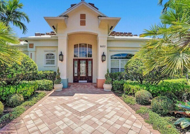 Building Photo - 9857 Baywinds Blvd