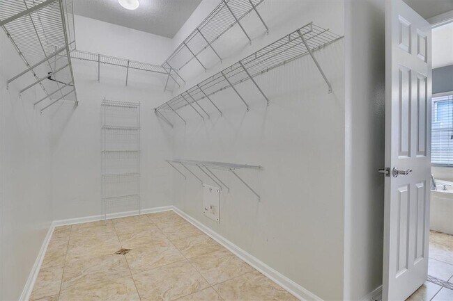 Building Photo - 3531 Fortingale Dr