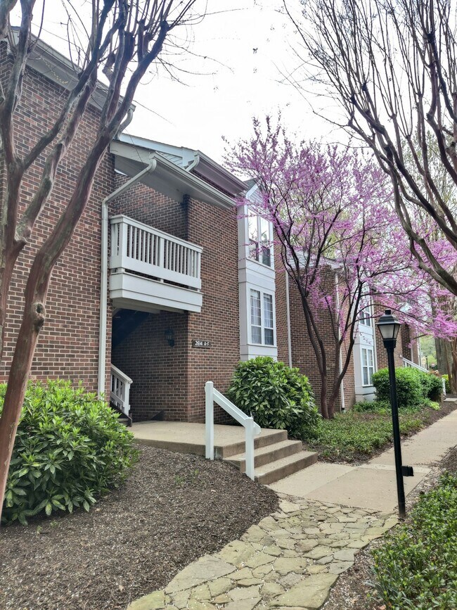 Building Photo - 2614 S Arlington Mill Dr