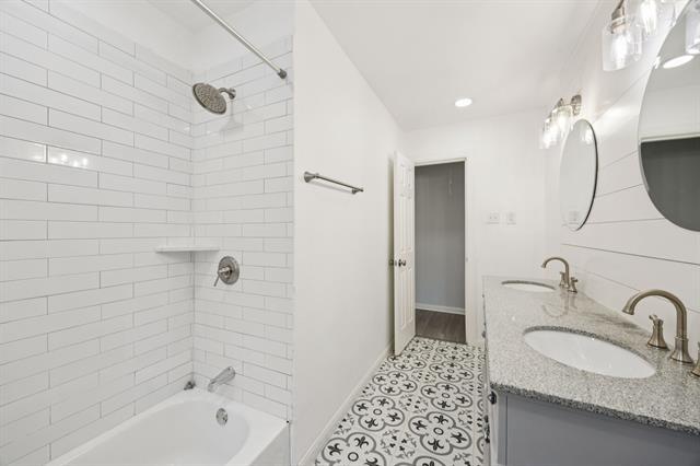 Building Photo - 9670 Lynbrook Dr