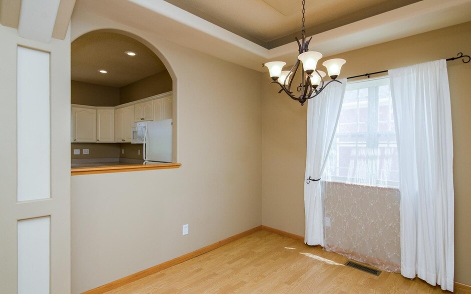 Building Photo - 1838 N Dubuque St