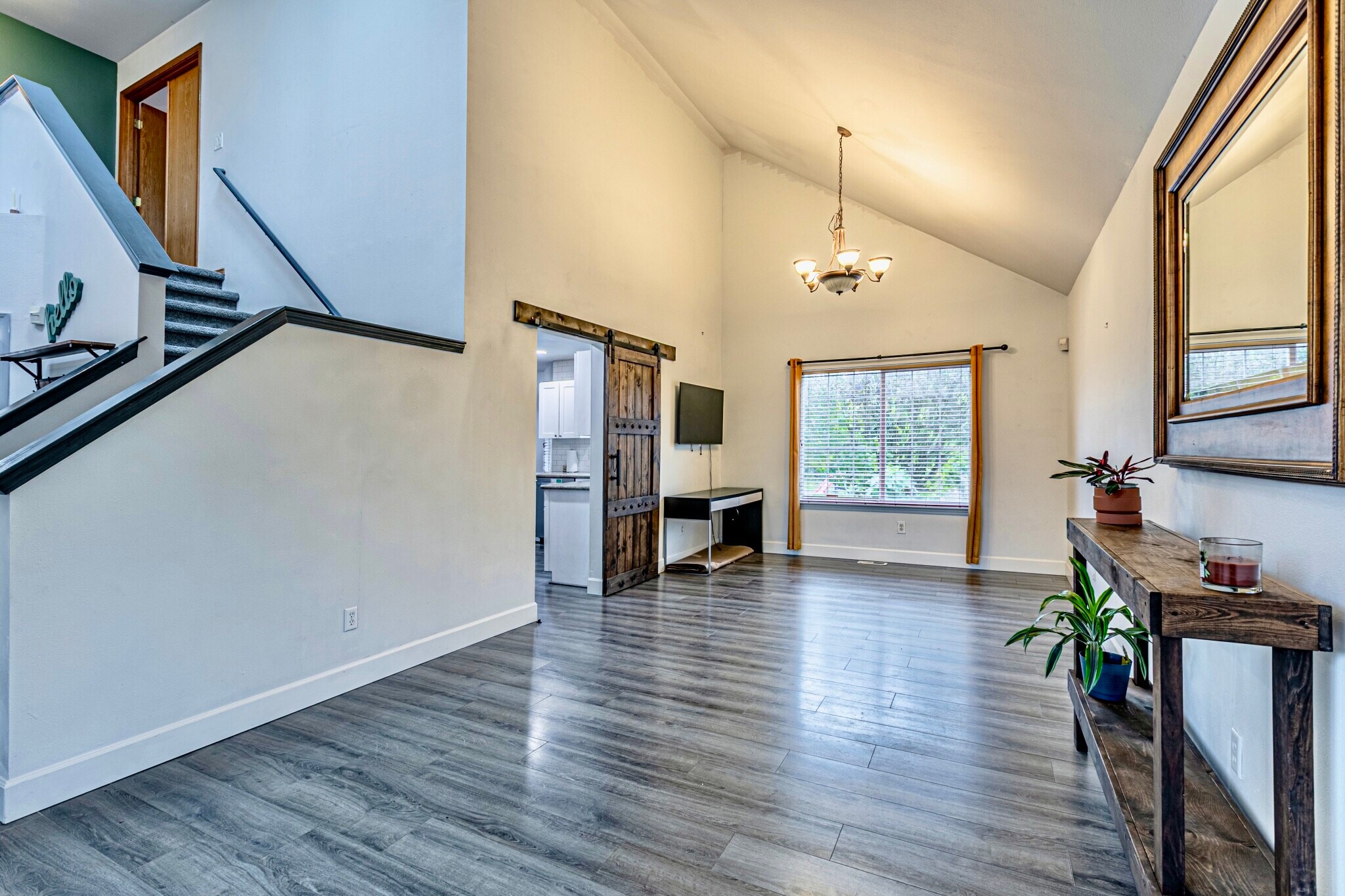 Building Photo - 4601 Nassau Ave NE