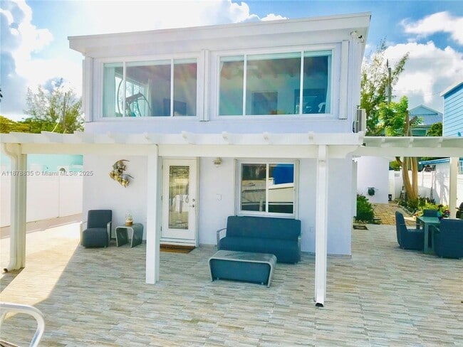 Building Photo - 30 Jean La Fitte Dr