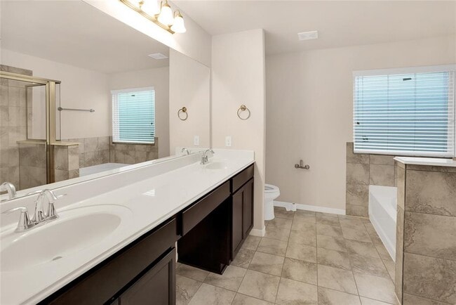 Building Photo - 8023 Villa Lago Ln