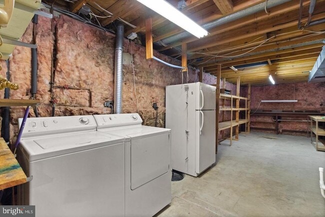 Building Photo - 8084 Winding Way Ct