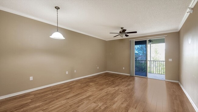 Building Photo - 4990 Baraldi Cir