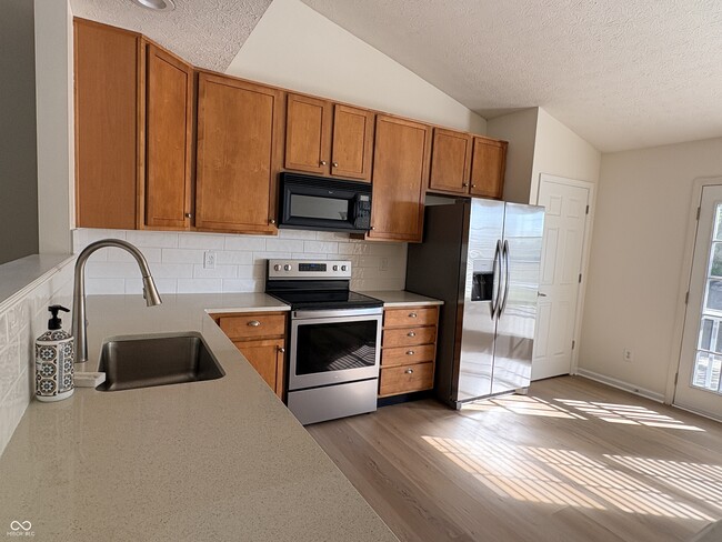 Building Photo - 12259 Slate Dr