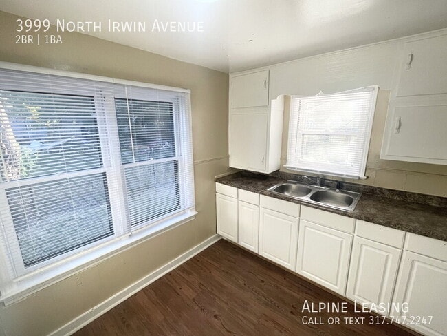 Building Photo - 3999 N Irwin Ave