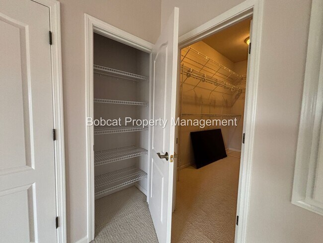 Building Photo - Golf Course Living with Mountain Views & Detached Casita