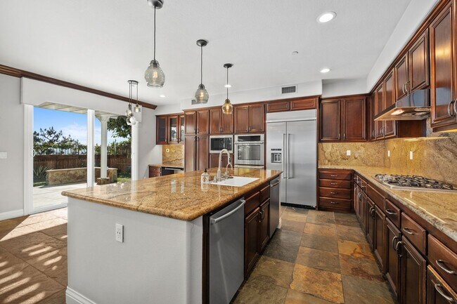 Building Photo - Stunning 5-Bedroom Pool Home in Talega – Luxury Living in San Clemente