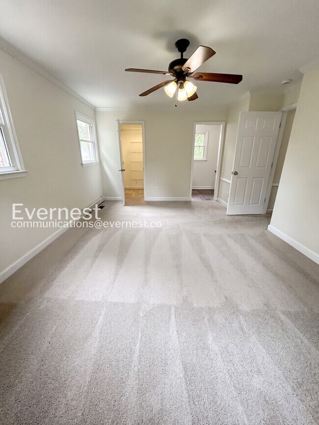 Building Photo - 4303 Whippoorwill Dr