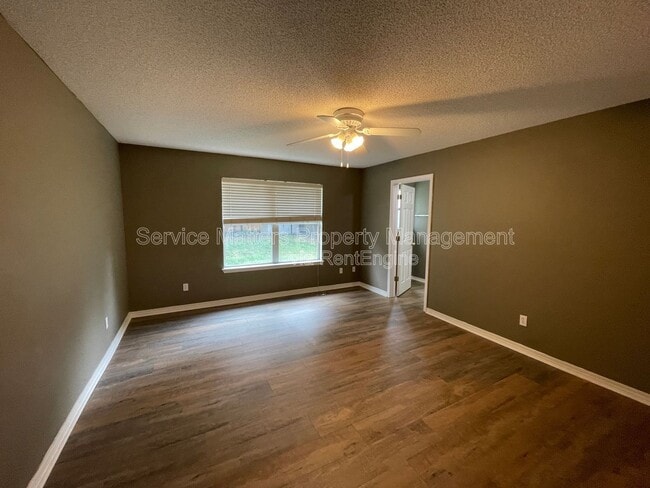 Building Photo - 4538 Chantilly Way