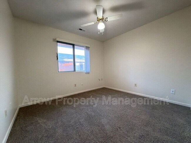 Building Photo - 2000 Washington St