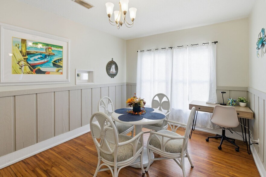 Building Photo - 162 S Fulton St