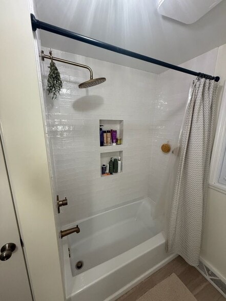 Building Photo - 15 Alvina Blvd